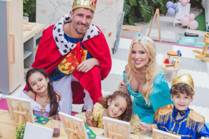 Karoline Lima acusa organizadora de festa da filha de calote milionário
- (crédito: Reprodução: Instagram ) Karoline Lima acusa organizadora de festa da filha de calote milionário
- (crédito: Reprodução: Instagram )