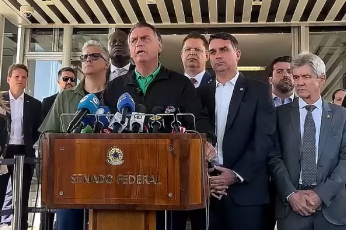 Bolsonaro durante entrevista coletiva nesta quinta-feira (17/7) - (crédito: Reprodução/Youtube) Bolsonaro durante entrevista coletiva nesta quinta-feira (17/7) - (crédito: Reprodução/Youtube)