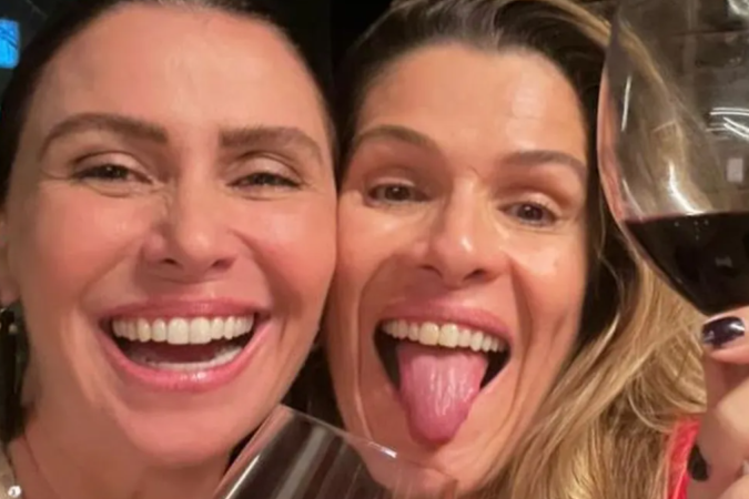 Giovanna Antonelli esbarra com Ingrid Guimarães e teme assalto Giovanna Antonelli esbarra com Ingrid Guimarães e teme assalto