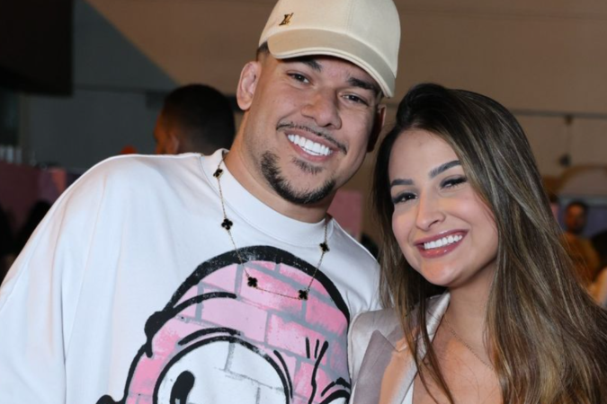 Dj Buarque e Nicolly Massariol curtem Dj Buarque e Nicolly Massariol curtem