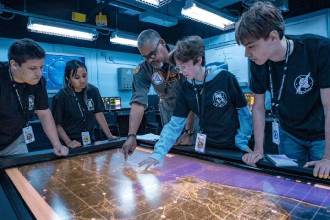 Estudante é selecionada para programa de engenharia aerospacial nos Eua