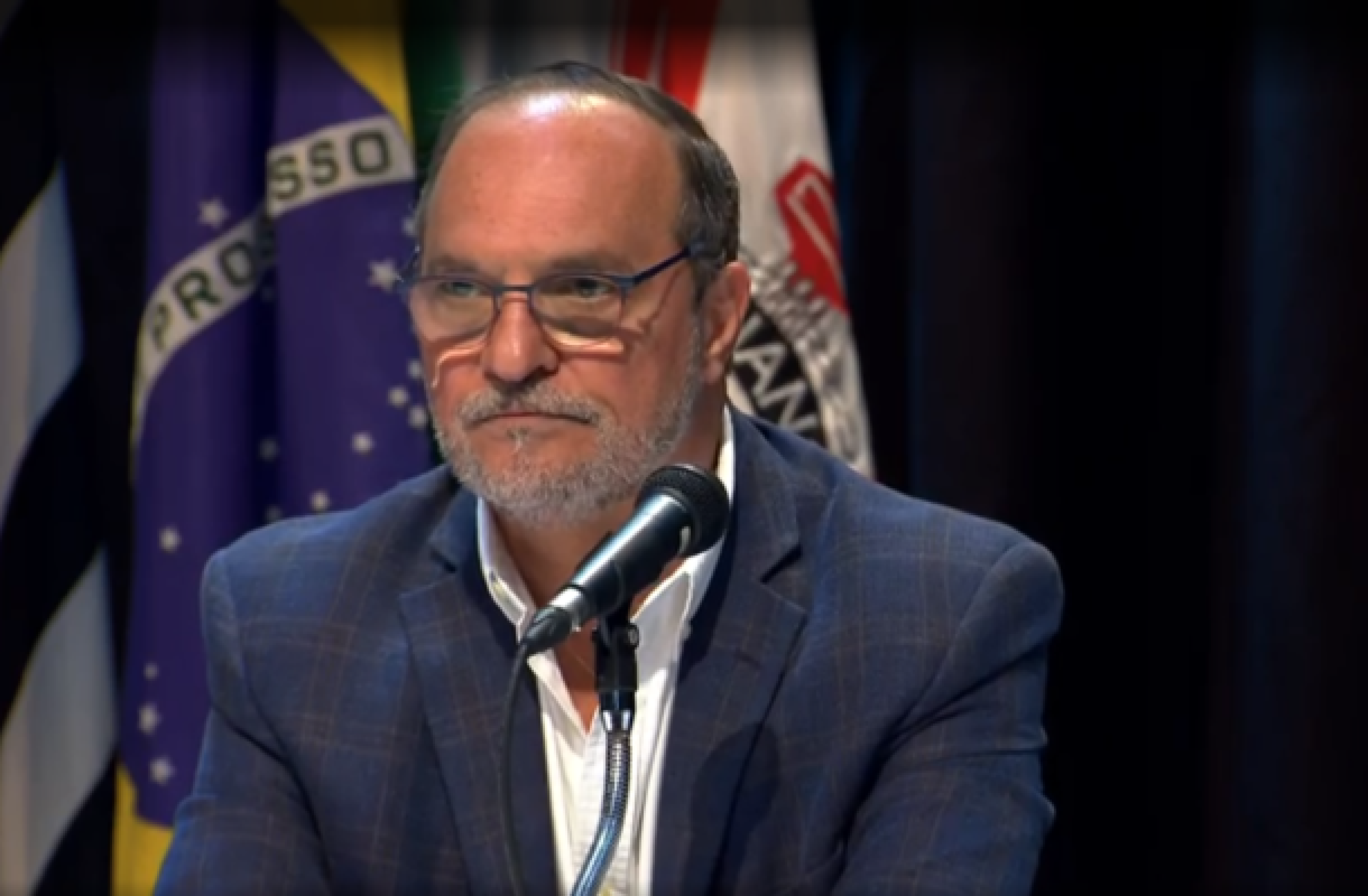 ‘A gente quer ser um Flamengo’, dispara Tuma Jr. em coletiva no Corinthians