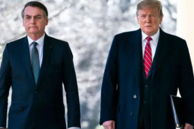 Lula citou 'políticos brasileiros' que apoiaram tarifaço como 'traidores da pátria' - (crédito: Andre Borges/EPA/Shutterstock) Lula citou 'políticos brasileiros' que apoiaram tarifaço como 'traidores da pátria' - (crédito: Andre Borges/EPA/Shutterstock)