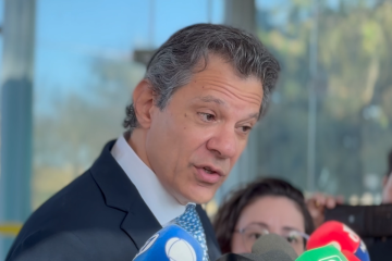 Fernando Haddad afirmou que o plano de contingência para socorrer empresários afetados pela tarifaço seja concluído nesta quarta-feira (6/8) - (crédito: Reprodução) Fernando Haddad afirmou que o plano de contingência para socorrer empresários afetados pela tarifaço seja concluído nesta quarta-feira (6/8) - (crédito: Reprodução)