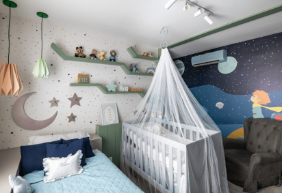 Cada elemento do quarto infantil deve ser pensado para acompanhar o crescimento da criança (Projeto: VilaVille Arquitetura e Interiores | Imagem: Favaro Jr.) - (crédito: EdiCase) Cada elemento do quarto infantil deve ser pensado para acompanhar o crescimento da criança (Projeto: VilaVille Arquitetura e Interiores | Imagem: Favaro Jr.) - (crédito: EdiCase)