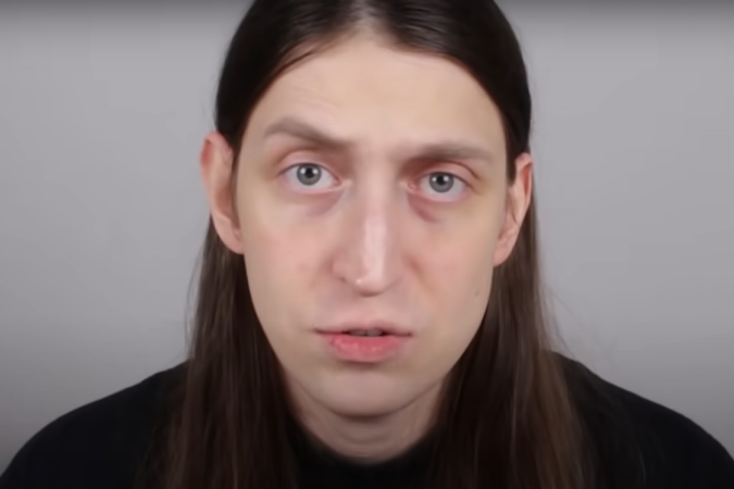 Adultização: 'Vídeo de Felca conseguiu unir de Érika Hilton a Nikolas Ferreira e pauta cobrança por responsabilização das redes'