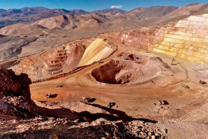 Em janeiro do ano passado, 22 mineradores morreram em um deslizamento de terra em outra mina de ouro no norte do país -  (crédito:  AFP )