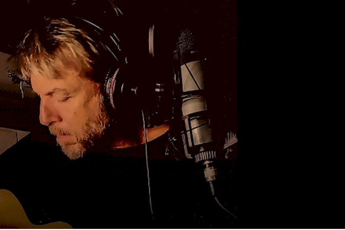 Vinny lança acústico com nova versão de 'Heloisa, Mexe a Cadeira' - (crédito: Divulgação) Vinny lança acústico com nova versão de 'Heloisa, Mexe a Cadeira' - (crédito: Divulgação)