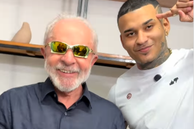 Em Recife, o presidente Lula faz um vídeo ao lado dos artistas da nova geração do brega -  (crédito: Reprodução/redes sociais)