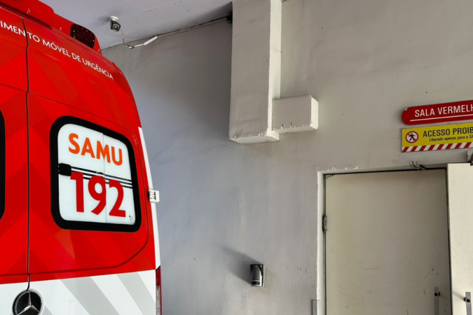 Mulher fica inconsciente após ser agredido com banco pelo marido -  (crédito: DivulgaÃ§Ã£o/Samu)