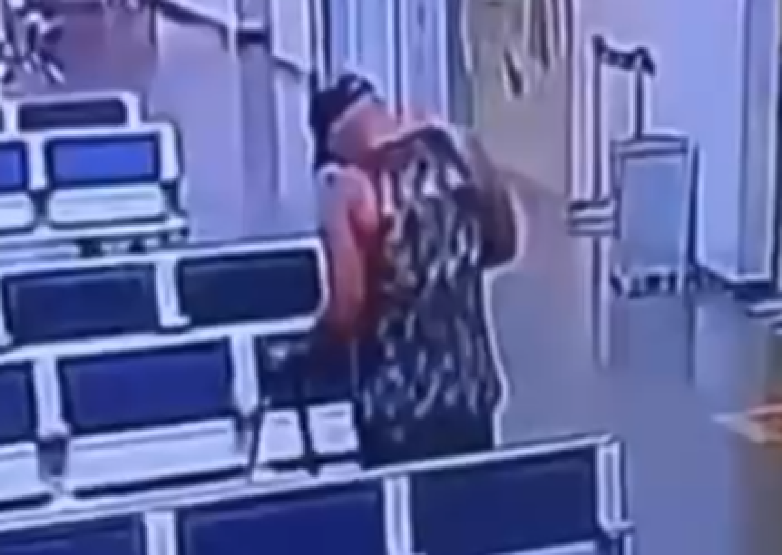 Homem deixou bolsa no terminal de passageiros do aeroporto de Porto Velho após tirar selfie 