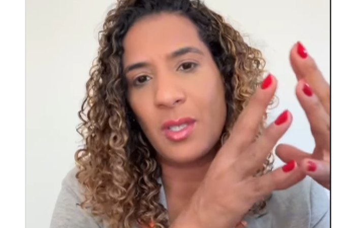 Ministra da Igualdade Racial expôs nas redes sociais ataques racistas e misógenos que recebe -  (crédito: Reprodução Instagram @aniellefranco)
