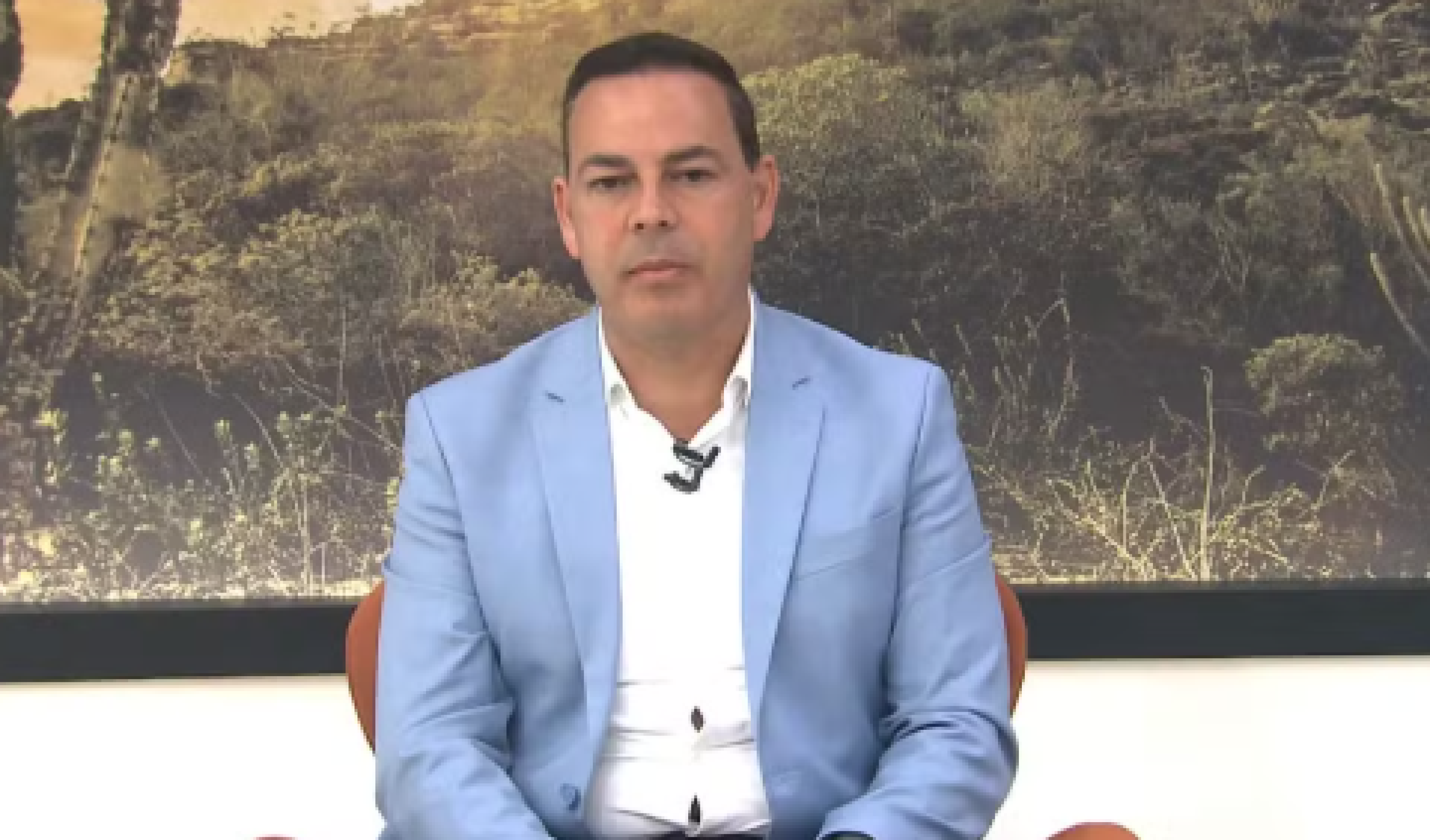 Justiça de PE suspende auxílio-alimentação criado por prefeito para ele mesmo