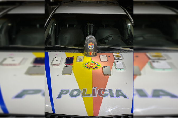 Ceulares foram encontrados na casa da mulher, em Ceilândia - (crédito: PMDF/Divulgação) Ceulares foram encontrados na casa da mulher, em Ceilândia - (crédito: PMDF/Divulgação)