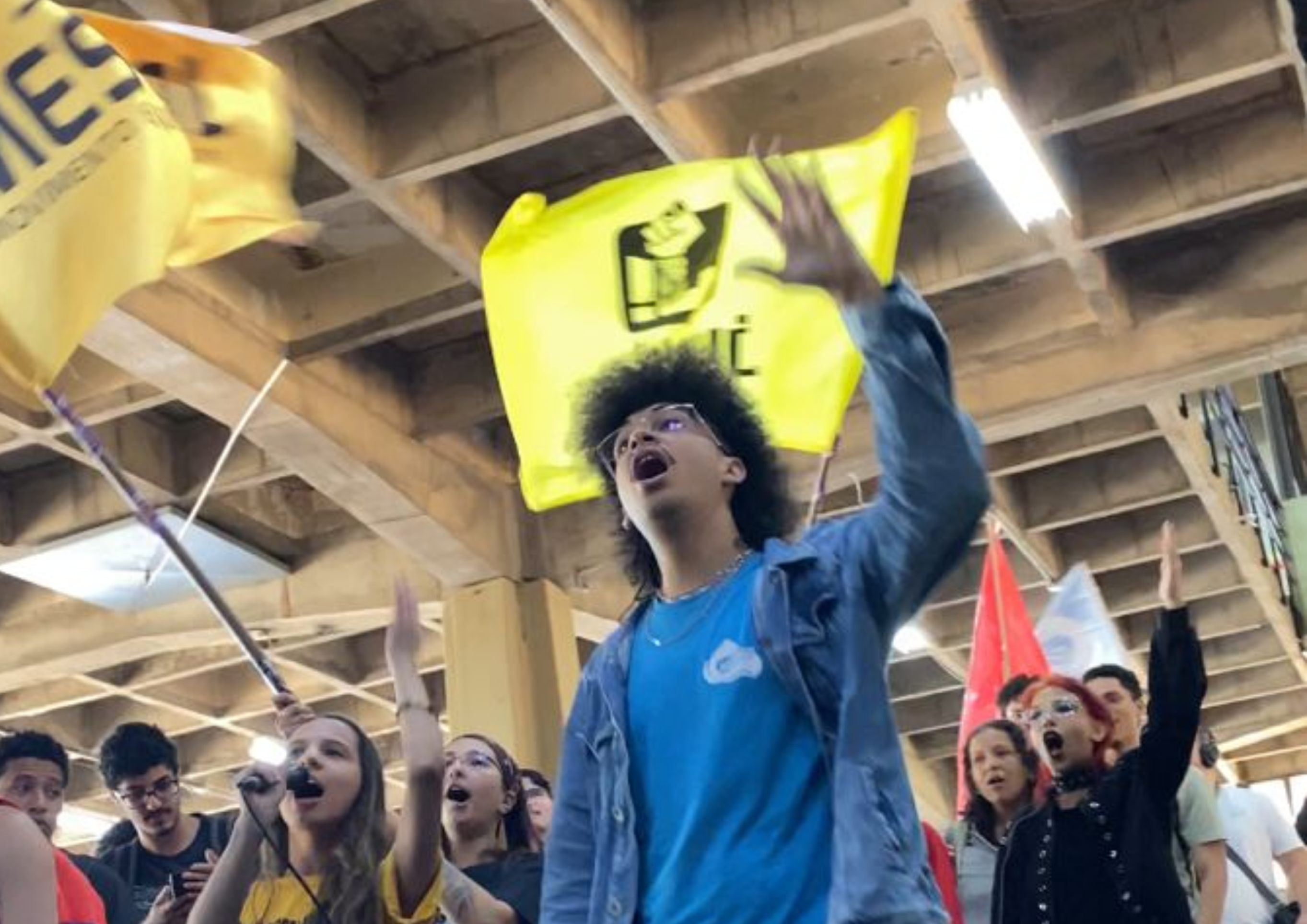 Estudantes da UnB protestam pela redução no preço das refeições