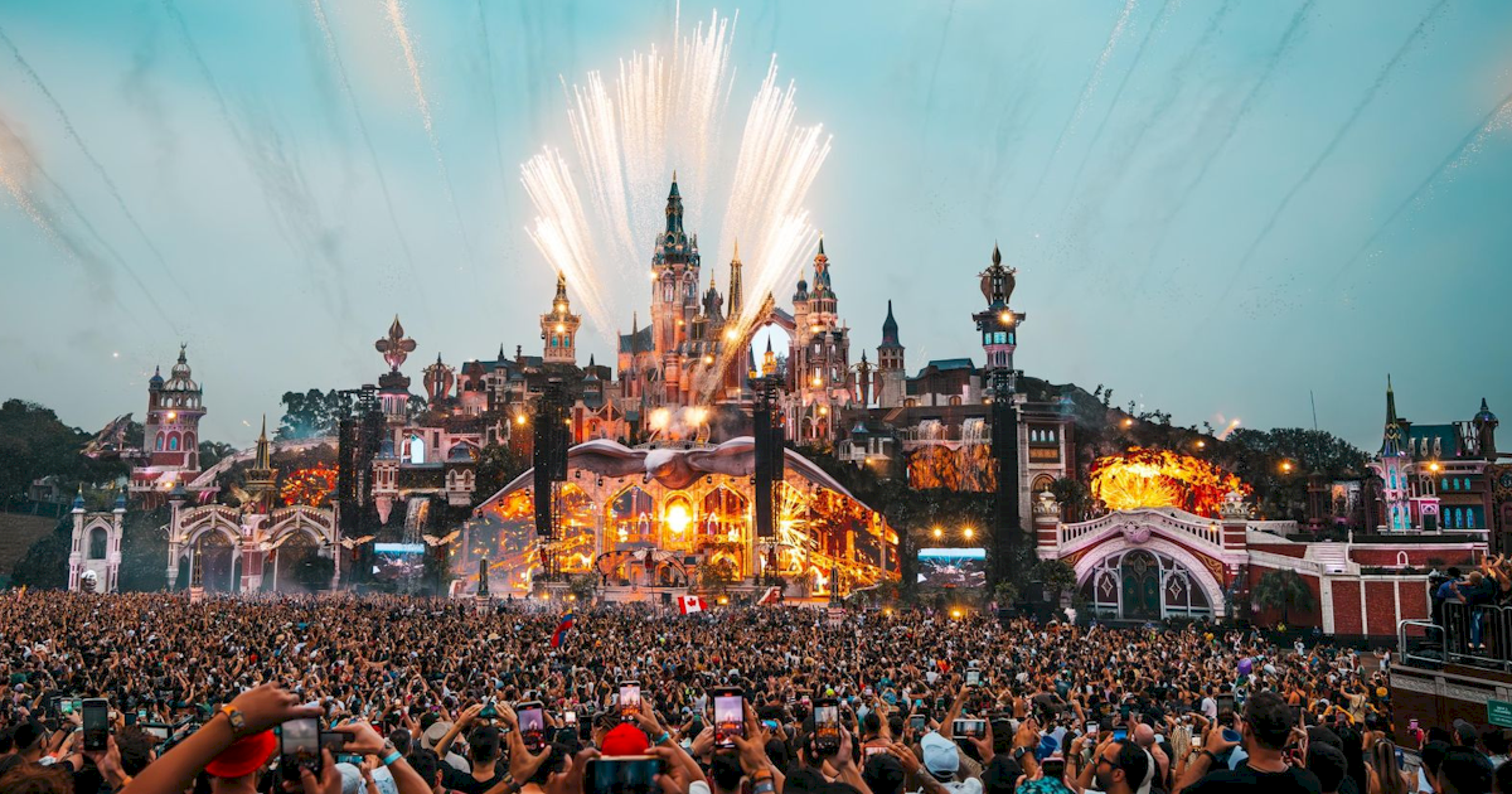 Tomorrowland Brasil: empresa abre vagas no Brasil