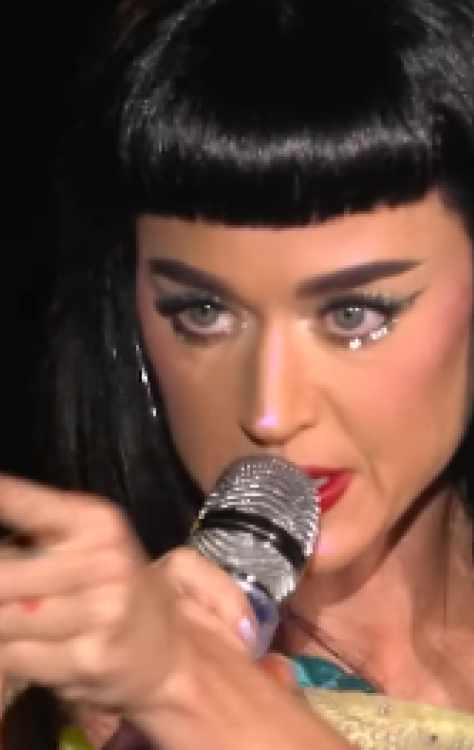 A cantora Katy Perry tem agenda de shows no Brasil e chega ao Distrito Federal no fim de semana para uma apresentação na sexta (19/9) -  (crédito: Reprodução Instagram @katyperry)