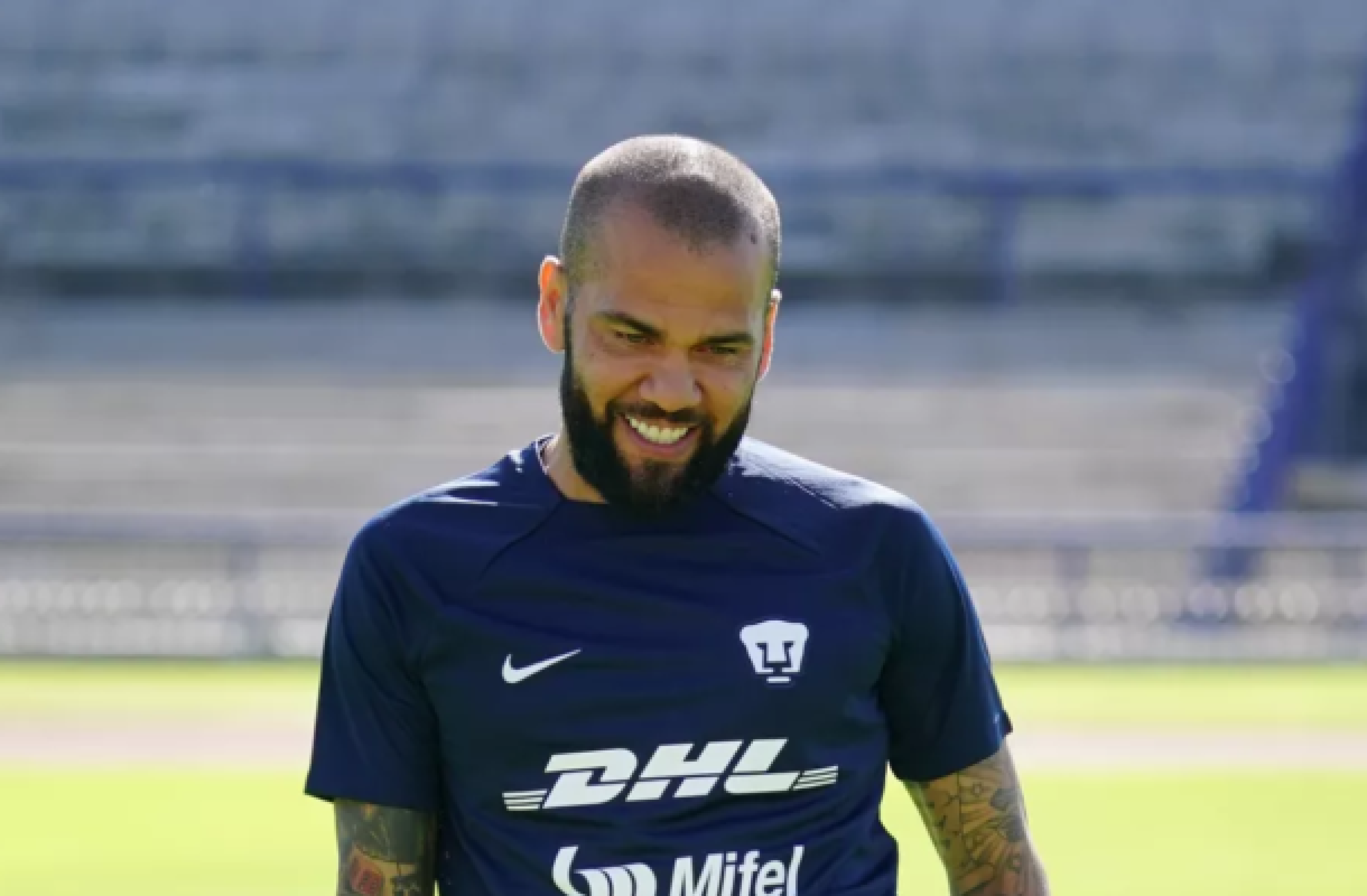 Daniel Alves perde batalha contra Pumas e será obrigado a pagar indenização milionária