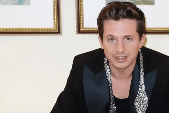 Charlie Puth revela por que prefere escrever músicas à mão -  (crédito: TMJBrazil)