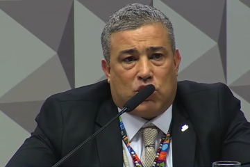 Presidente da Conafer, Carlos Roberto Ferreira Lopes, é inquerido no Congresso Nacional - (crédito: Reprodução/Youtube TV Câmara) Presidente da Conafer, Carlos Roberto Ferreira Lopes, é inquerido no Congresso Nacional - (crédito: Reprodução/Youtube TV Câmara)
