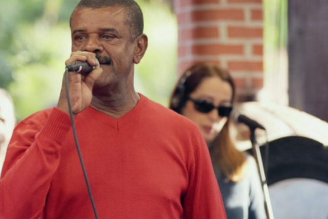 O início da carreira de PQD foi em 1983, quando o grupo Fundo de Quintal gravou Fase de Amor -  (crédito: Divulgação )