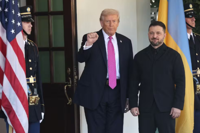 Esta é a terceira visita do ucraniano à sede do governo americano com o intuito de negociar um possível acordo de paz para dar fim ao conflito no leste da Europa. A guerra dura desde fevereiro de 2022 - (crédito: Win McNamee / AFP) Esta é a terceira visita do ucraniano à sede do governo americano com o intuito de negociar um possível acordo de paz para dar fim ao conflito no leste da Europa. A guerra dura desde fevereiro de 2022 - (crédito: Win McNamee / AFP)