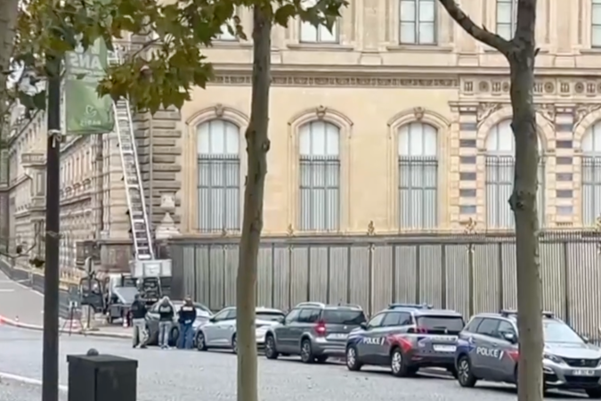 O Ministério Público de Paris confirma que abriu uma investigação sobre suspeitas de 'roubo organizado e conspiração criminosa para cometer um crime' - (crédito: Reuters) O Ministério Público de Paris confirma que abriu uma investigação sobre suspeitas de 'roubo organizado e conspiração criminosa para cometer um crime' - (crédito: Reuters)