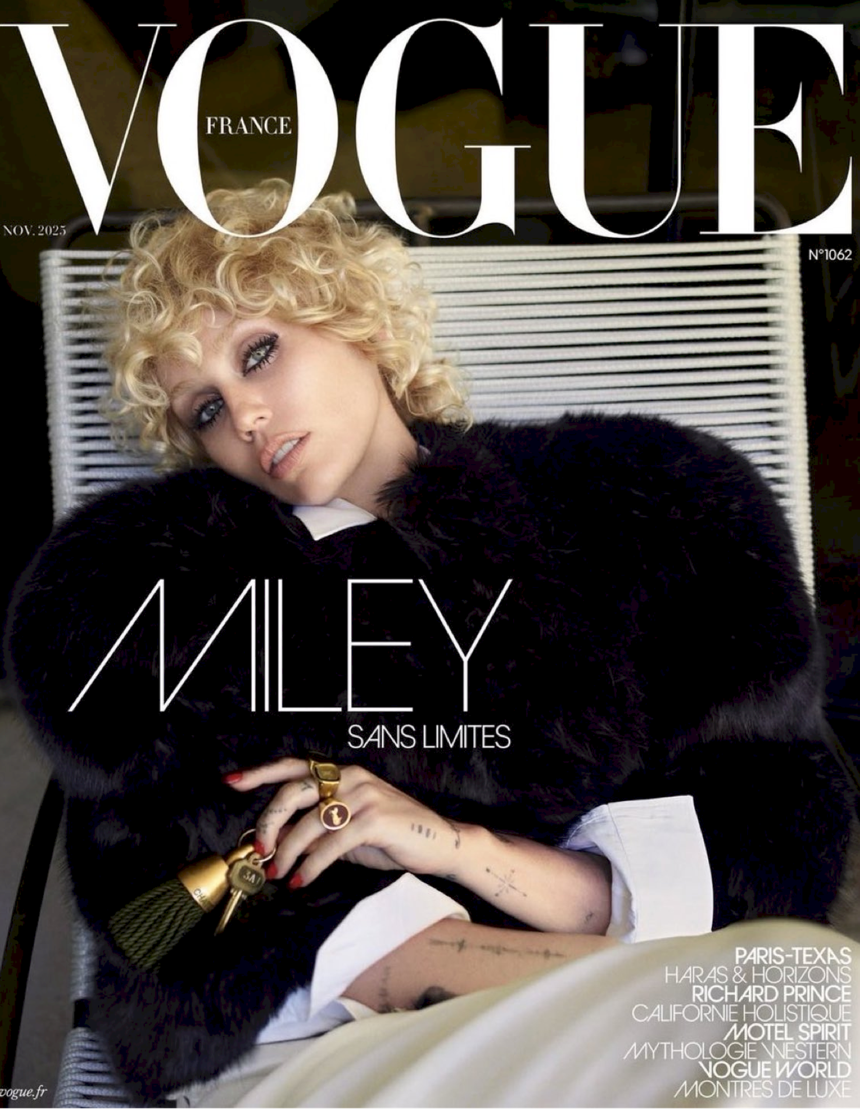 Miley Cyrus escreve “Secrets” como pedido de paz ao pai - (crédito: TMJBrazil) Miley Cyrus escreve “Secrets” como pedido de paz ao pai - (crédito: TMJBrazil)