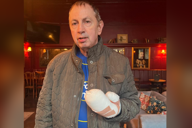 O 'herói' do trem onde 11 pessoas foram esfaqueadas no Reino Unido: 'Pessoas não estariam vivas se não fosse por ele'