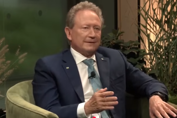 O bilionário também afirma que o TFFF vem como uma estratégia para que governos e instituições consigam rendimentos que, mesmo baixos, ofereçam segurança. 'Com o principal objetivo de proteger as florestas tropicais do mundo', acrescentou Forrest - (crédito: Reprodução/Youtube New York Times Events) O bilionário também afirma que o TFFF vem como uma estratégia para que governos e instituições consigam rendimentos que, mesmo baixos, ofereçam segurança. 'Com o principal objetivo de proteger as florestas tropicais do mundo', acrescentou Forrest - (crédito: Reprodução/Youtube New York Times Events)