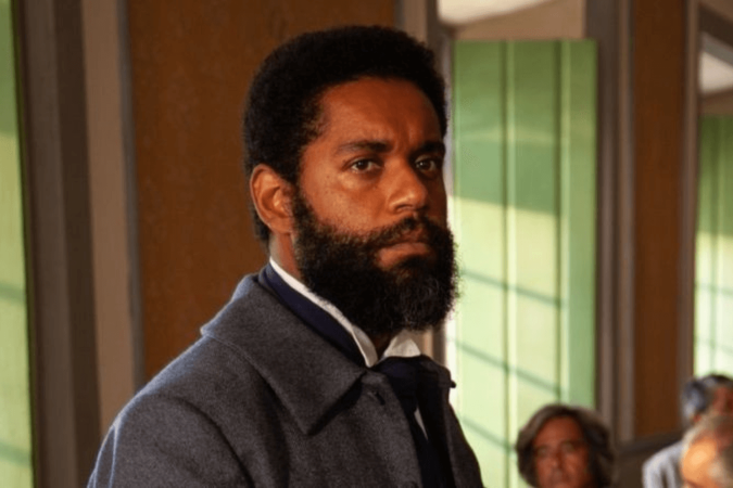 Filmes que falam sobre racismo reforçam a importância de compreender e enfrentar os impactos deixados pela escravidão (Imagem: Reprodução digital | Elo Company, Globo Filmes, Paranoid Filmes e Buda Filmes) -  (crédito: EdiCase)