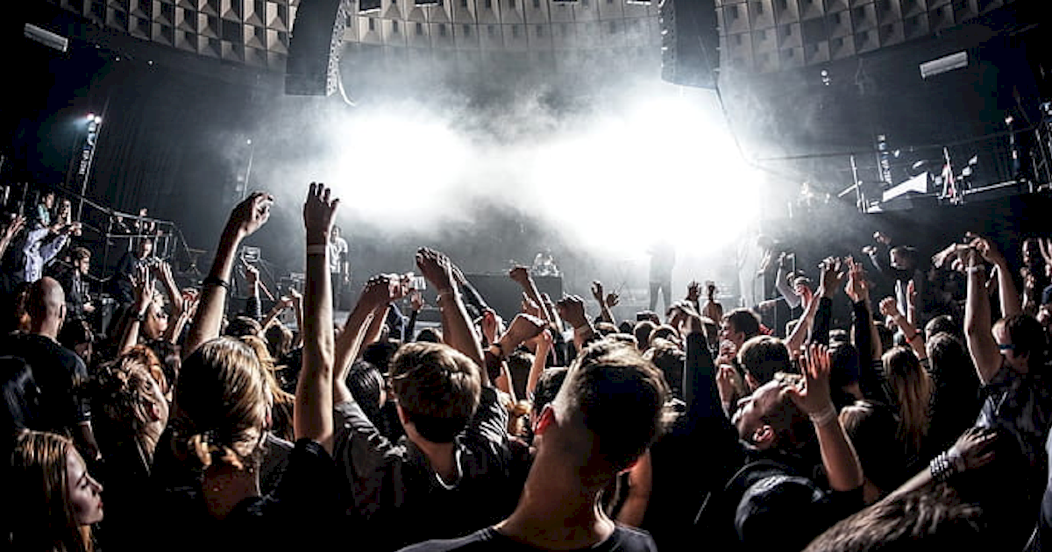 Fãs preferem shows ao vivo do que fazer sexo, diz pesquisa