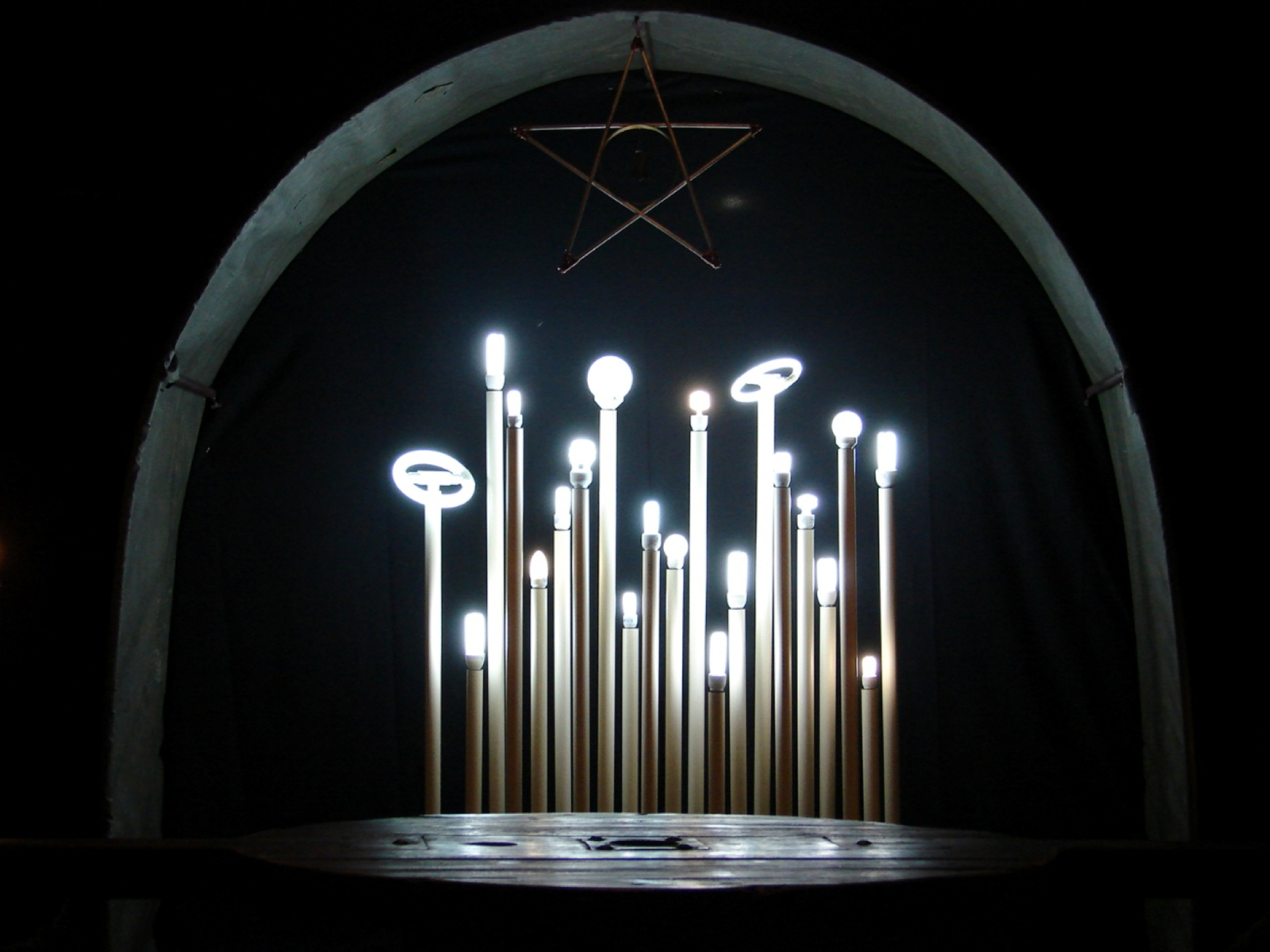 Pequena Companhia de Teatro faz oficina gratuita de iluminação no CCBB