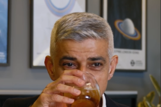 Após viralizar chamando a bebida de 