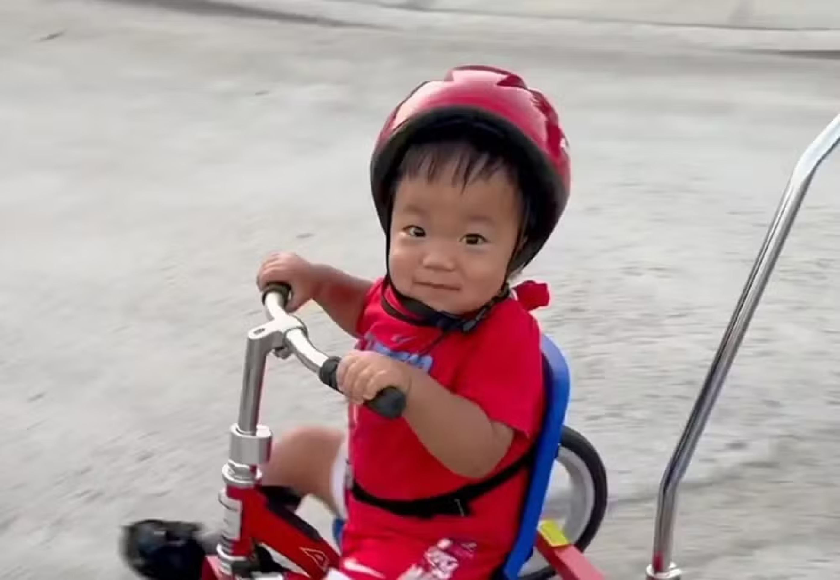 Criança de 3 anos recebe 1ª terapia genética contra síndrome de Hunter