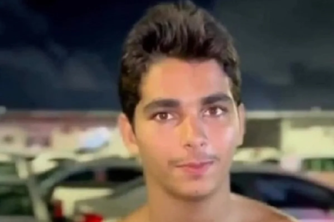 Gerson morreu após entrar no recinto de uma leoa. Ele tinha 19 anos e vivia em situação de vulnerabilidade
- (crédito: Reprodução/Redes Sociais) Gerson morreu após entrar no recinto de uma leoa. Ele tinha 19 anos e vivia em situação de vulnerabilidade
- (crédito: Reprodução/Redes Sociais)