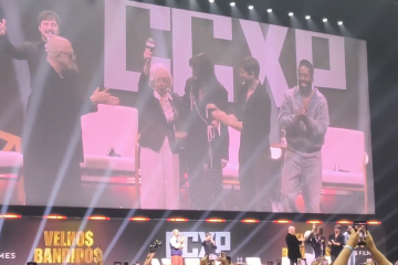 Fernanda Montenegro participou do evento acompanhada de Bruna Marquezine, Vladimir Brichta e Lázaro Ramos -  (crédito: Reprodução X)