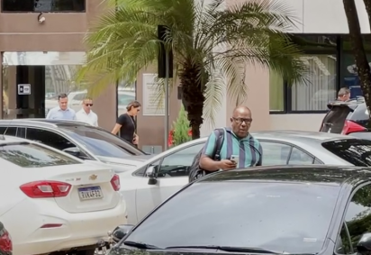 Michelle deixa a sede da Superintend&ecirc;ncia da PF, em Bras&iacute;lia, ap&oacute;s visita a Bolsonaro  -  (crédito: C&aacute;ssia Andr&eacute;/CB/DA.Press) -Michelle deixa a sede da Superintend&ecirc;ncia da PF, em Bras&iacute;lia, ap&oacute;s visita a Bolsonaro  -  (crédito: C&aacute;ssia Andr&eacute;/CB/DA.Press)