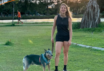 Cachorro sobrevive a acidente e fica ao lado de tutora morta no Espírito Santo -  (crédito: Reprodução / Istagram / @marianicleanne) -Cachorro sobrevive a acidente e fica ao lado de tutora morta no Espírito Santo -  (crédito: Reprodução / Istagram / @marianicleanne)