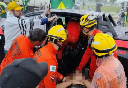 Grupo estava concentrado no Eixo Monumental enquanto aguardava a chegada do deputado federal Nikolas Ferreira à capital federal -  (crédito: Reprodução/Redes Sociais)