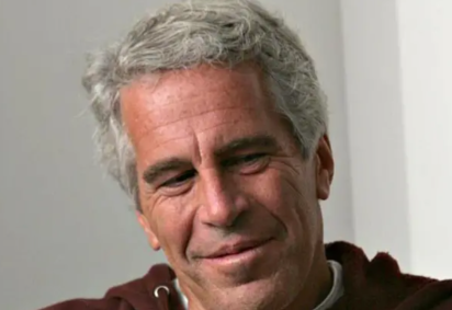 Trecho de depoimento de ex-funcionária de agente de modelos fala em uma 'agente mãe' no Brasil que teria fornecido meninas a Brunel e Epstein -  (crédito: US Department of Justice) -Trecho de depoimento de ex-funcionária de agente de modelos fala em uma 'agente mãe' no Brasil que teria fornecido meninas a Brunel e Epstein -  (crédito: US Department of Justice)