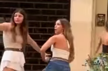 Agostina Paez imita macaco em ataque racista no Rio de Janeiro -  (crédito: Reprodução)