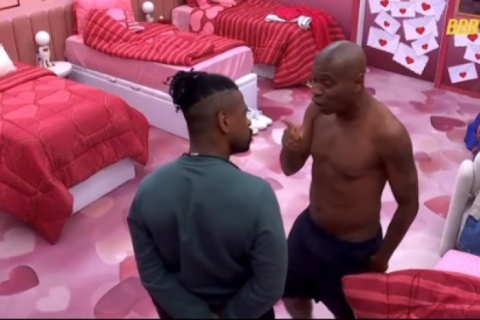 Edilson Capetinha é expulso do BBB 26, após briga com Leandro, o Boneco - (crédito: Reprodução/Redes Sociais ) Edilson Capetinha é expulso do BBB 26, após briga com Leandro, o Boneco - (crédito: Reprodução/Redes Sociais )