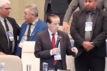 Pastor diz que foliões de escola 'terão câncer na garganta' -  (crédito: Reprodução/Redes sociais )