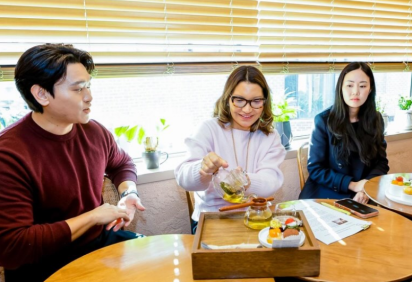 O país asiático é referência na área de cuidados com a pele (skincare) e beleza. Quanto ao setor, os sul-coreanos desenvolveram uma abordagem inovadora conhecida como K-Beauty -  (crédito: Reprodução/Instagram @Janja) -O país asiático é referência na área de cuidados com a pele (skincare) e beleza. Quanto ao setor, os sul-coreanos desenvolveram uma abordagem inovadora conhecida como K-Beauty -  (crédito: Reprodução/Instagram @Janja)