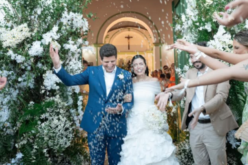 João Campos e Tabata Amaral deixam a Capela de São Benedito após o casamento - (crédito: Divulgação/Redes sociais) João Campos e Tabata Amaral deixam a Capela de São Benedito após o casamento - (crédito: Divulgação/Redes sociais)