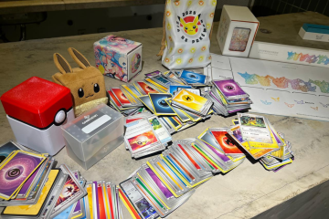 O Pokémon TCG cresceu muito no Brasil durante a pandemia e ganhou um status grande no país, formando várias comunidades. -  (crédito: Mariana Menhô/CB)