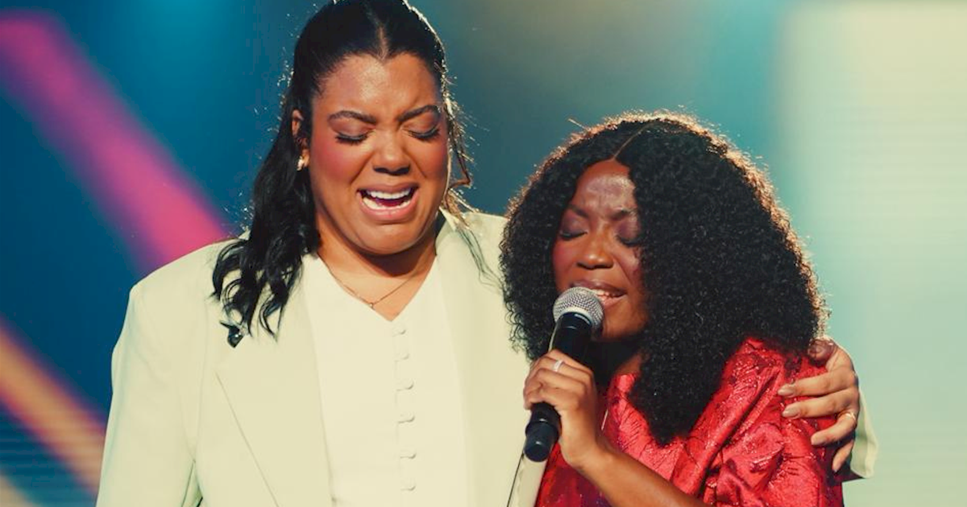 Sued Silva e Nair Nany celebram colaboração em ‘Eu Decidi Me Esvaziar’ - (crédito: TMJBrazil) Sued Silva e Nair Nany celebram colaboração em ‘Eu Decidi Me Esvaziar’ - (crédito: TMJBrazil)