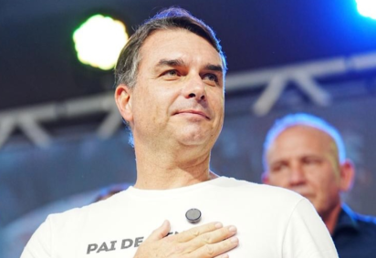 O senador Flávio Bolsonaro (PL-RJ), pré-candidato à Presidência da República, participou nesse sábado (14/3) de um evento do Partido Liberal em Ji-Paraná, em Rondônia -  (crédito: Reprodução/Redes Sociais)