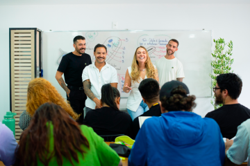 Os alunos assistirão às aulas em uma sala estruturada e contarão com monitores presenciais especializados em cada disciplina - (crédito: Divulgação/Abrapango) Os alunos assistirão às aulas em uma sala estruturada e contarão com monitores presenciais especializados em cada disciplina - (crédito: Divulgação/Abrapango)